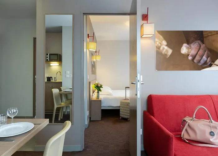 Comfort Triple Room Near Geneva