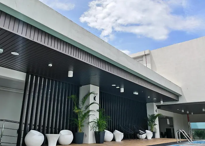 Hotel Warisan