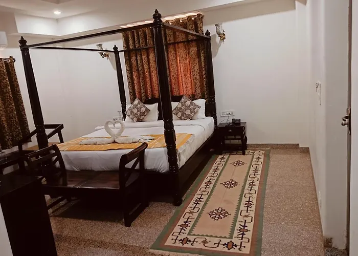 Saira Camp