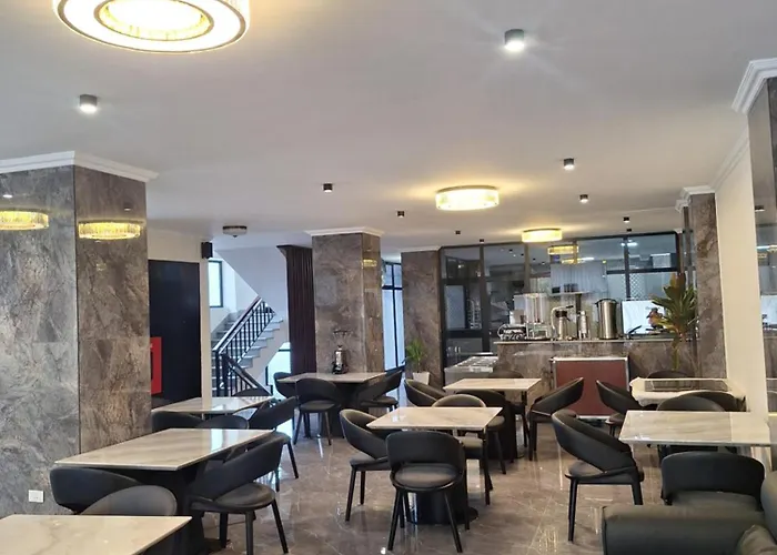 Point Central Hotel