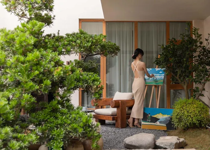 Shangri-La Nine Shepherds Oxygen Retreat