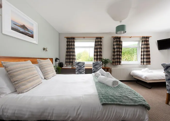 Tricky'S At The Tolgus Inn, Redruth - Free Wifi - Free Parking