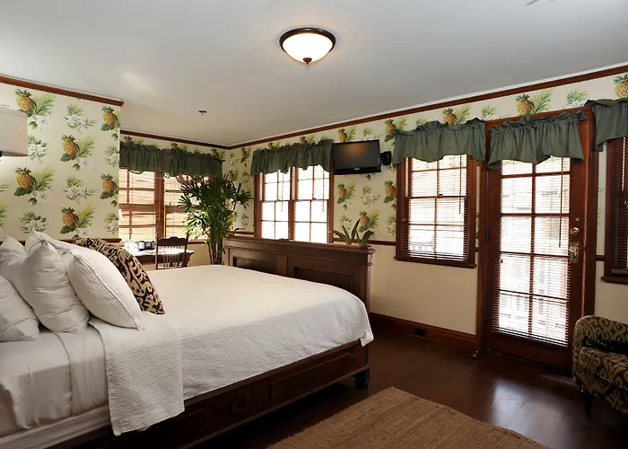 Hotel Lahaina (Adults Only)