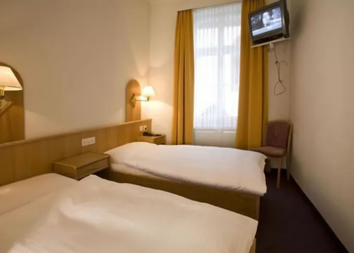 Central City Hotel Rochat