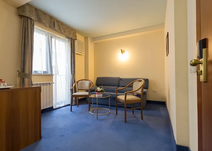 Zeus Essence Bucharest Opera