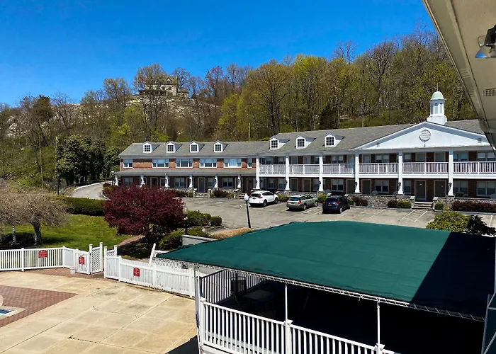 Inn On The Hudson