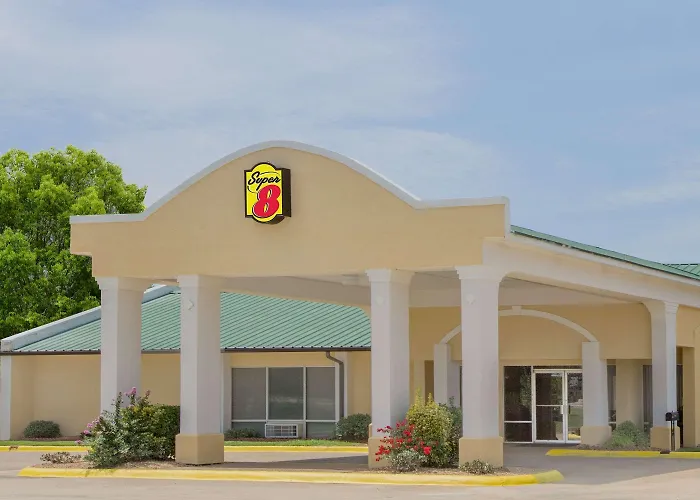 Super 8 By Wyndham Brinkley Motel