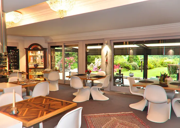 Hostellerie De La Maronne