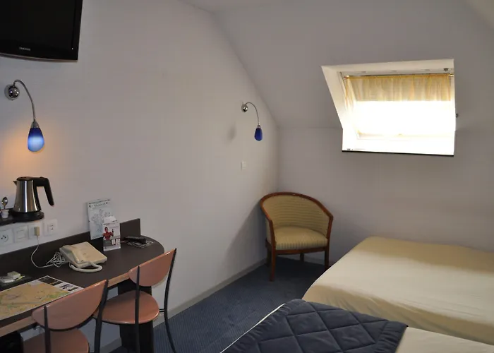 Logis Hotel Au Tambour
