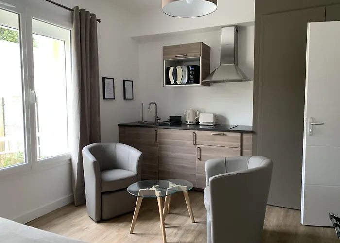 Brit Hotel Confort Cleria Lorient Centre