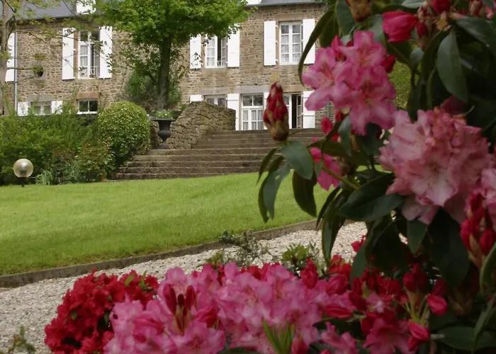 Logis Hotel Du Chateau Combourg