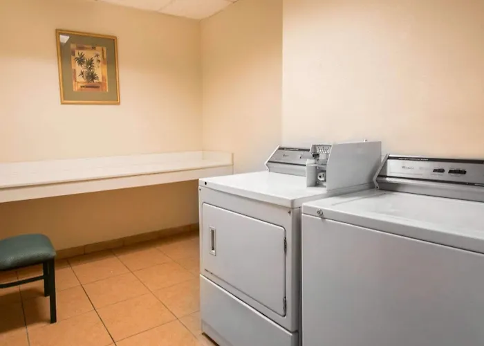 Comfort Suites Fort Pierce I-95