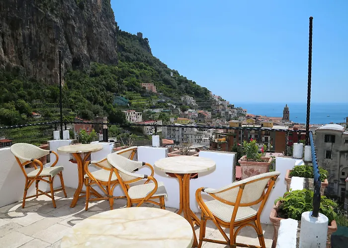 Villa Lara Hotel