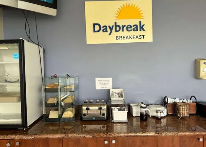 Days Inn By Wyndham San Diego-East/El Cajon