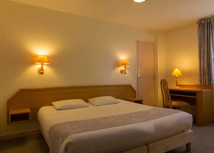 Logis Hotel Novalis Quimperle