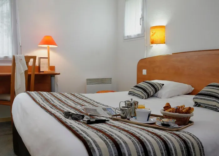 Logis Hotel Novalis Quimperle