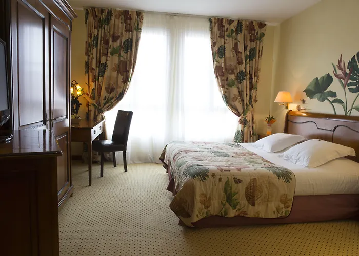 Demeures & Chateaux Domaine De La Grange De Conde