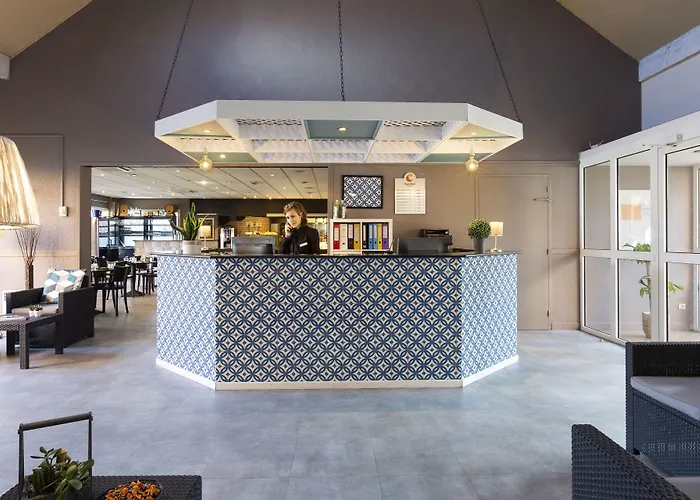 Comfort Hotel Orleans Saran