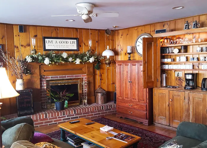 The White House Inn Cooperstown
