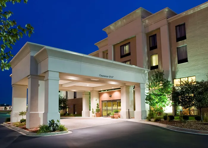 Hampton Inn & Suites Cincinnati-Union Centre