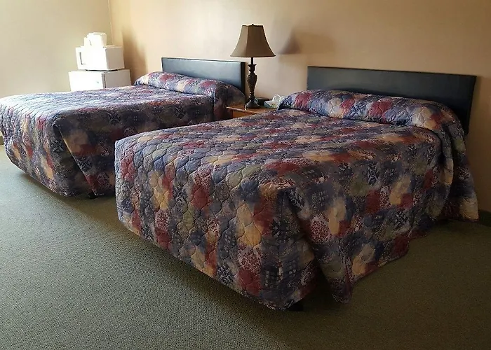 Eagles Lodge Motel