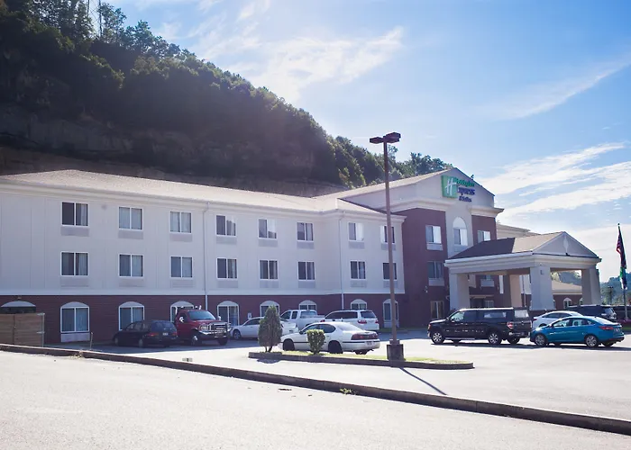 Holiday Inn Express & Suites Logan, An Ihg Hotel