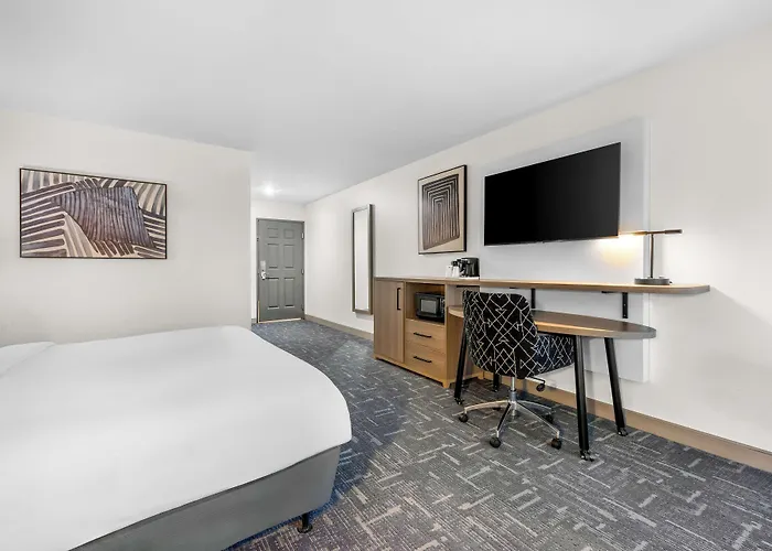 Best Western Acadia Hotel