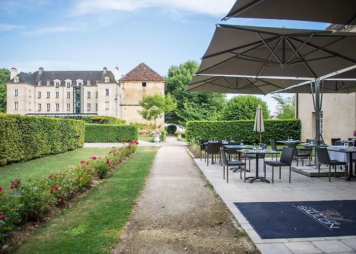 Chateau De Saulon