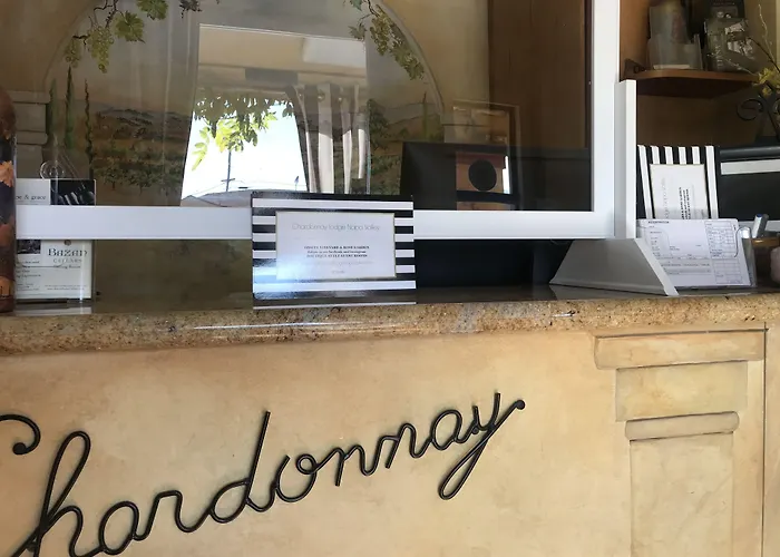 Chardonnay Lodge