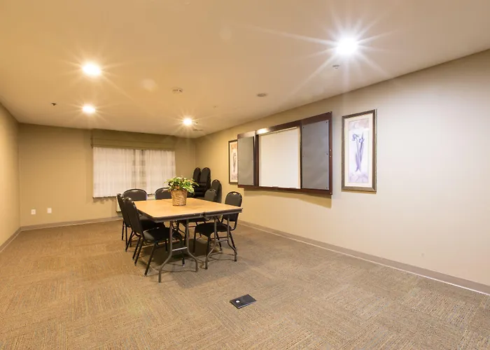 Sleep Inn & Suites Pleasant Hill - Des Moines