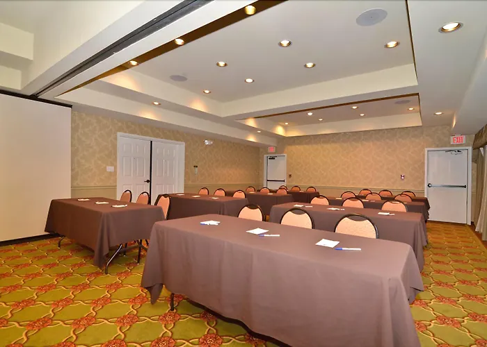 Best Western Plus Monica Royale Inn & Suites