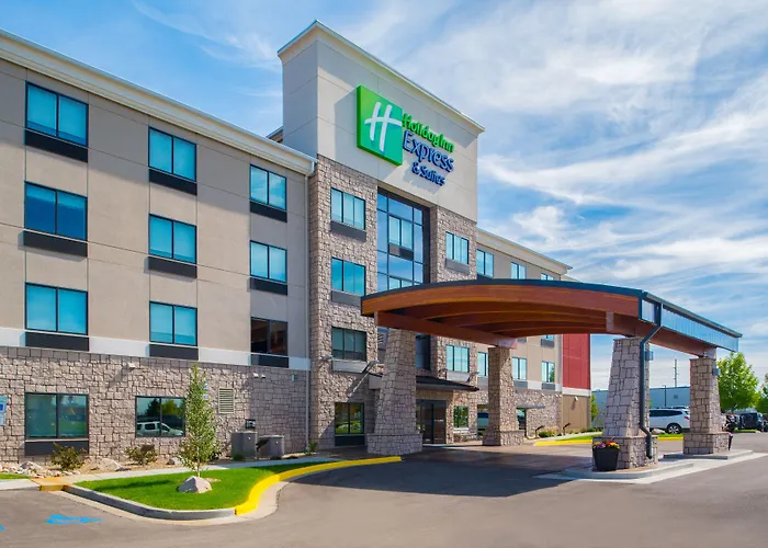 Holiday Inn Express Hotel & Suites Bismarck By Ihg