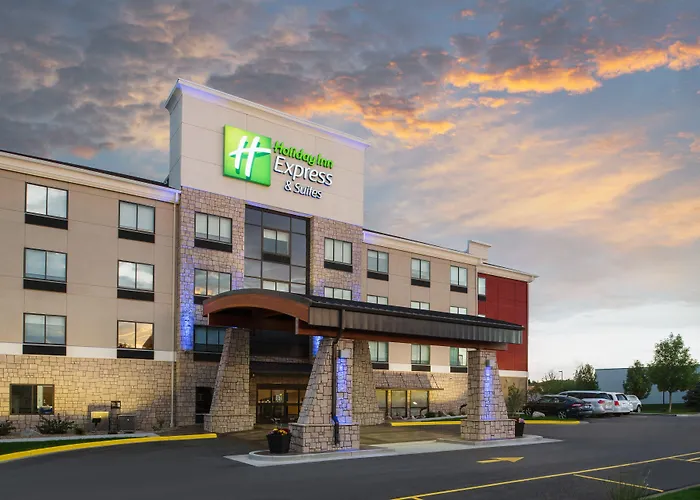 Holiday Inn Express Hotel & Suites Bismarck By Ihg