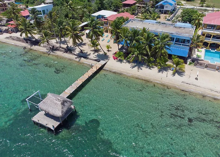 Parrot Cove Lodge