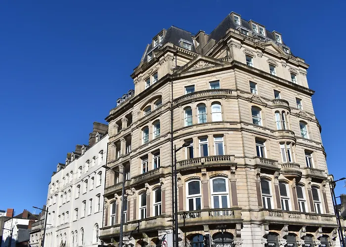 Royal Hotel Cardiff By Belvilla