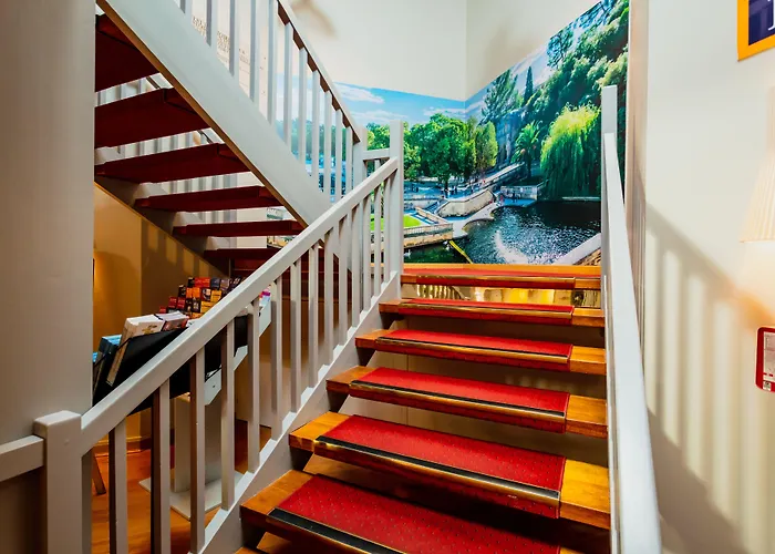 Brit Hotel Confort Nimes Ouest - A9 Sortie 25