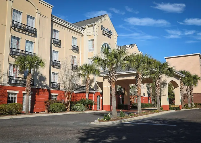 Fairfield Inn & Suites By Marriott Charleston North/Ashley Phosphate