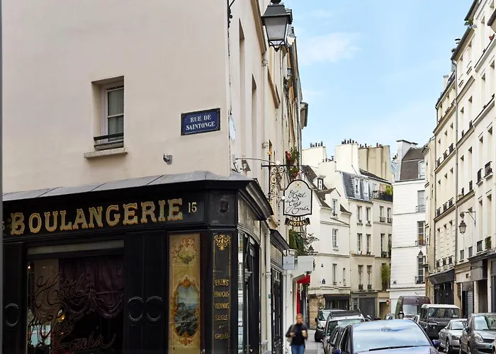 Hotel Du Petit Moulin, Haute Couture Hotel By Lacroix Paris