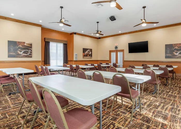 Best Western Windwood Inn & Suites