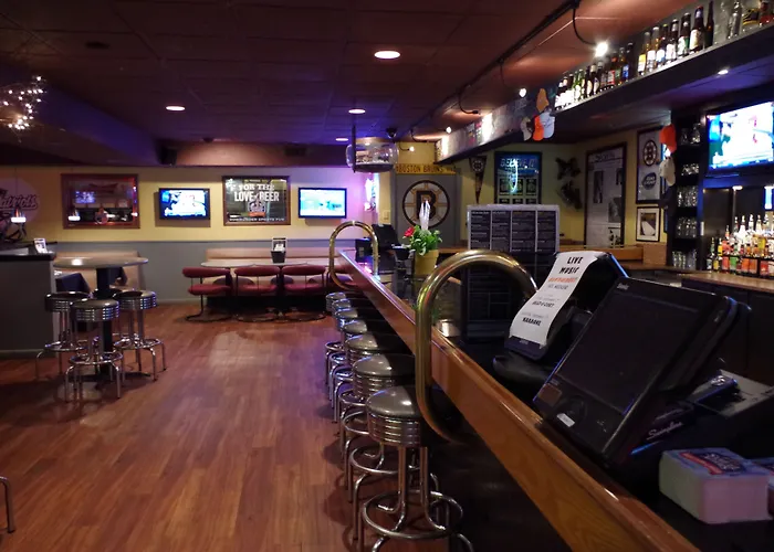 Shiretown Inn & Suites