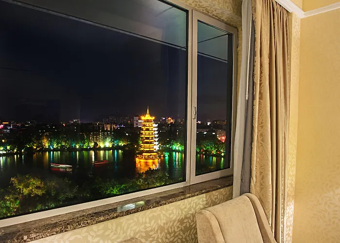 Lijiang Waterfall Hotel Guilin
