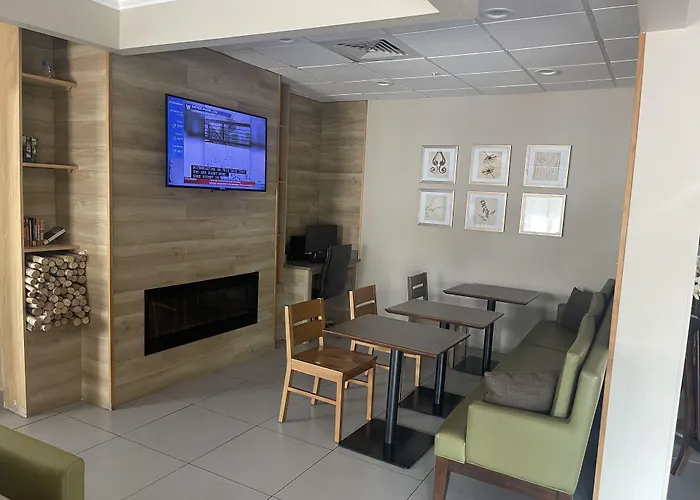 Country Inn & Suites By Radisson, Midway - Tallahassee West
