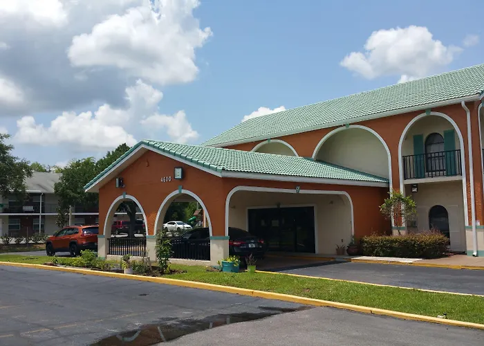 Shining Light Inn & Suites