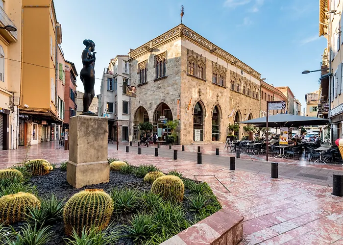 Logis Hôtel Les II Mas - Perpignan Sud