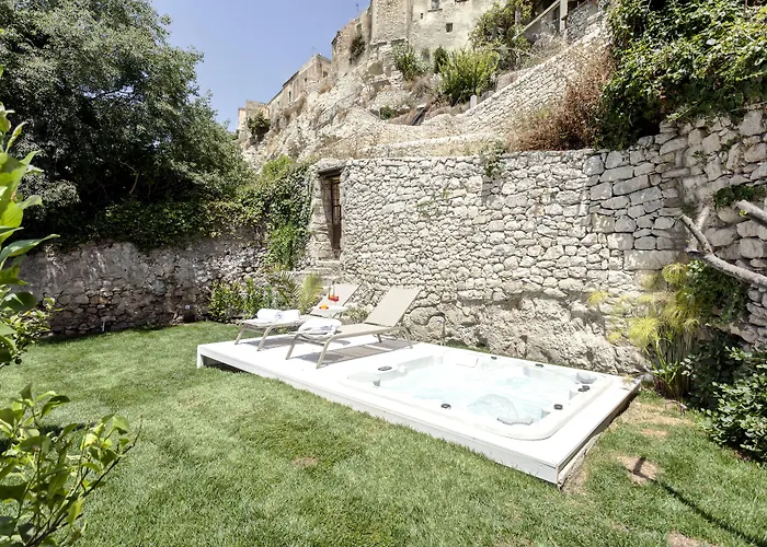 Locanda Don Serafino Historical Boutique Hotel
