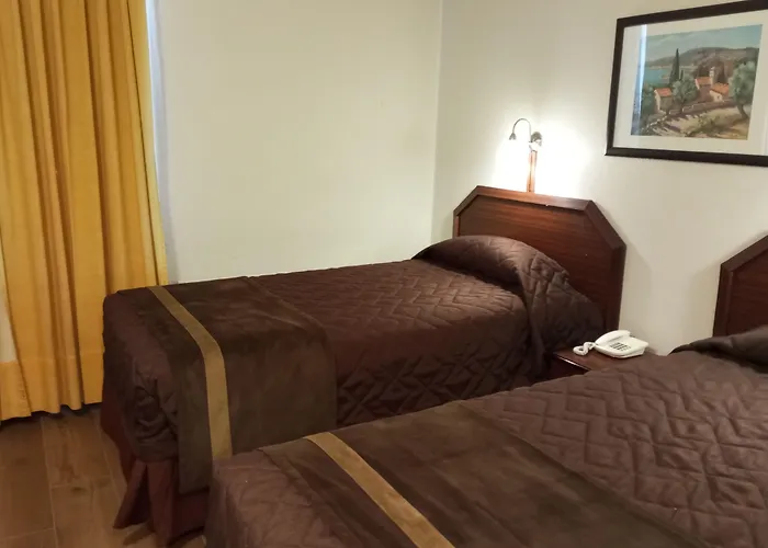 Hotel Alcala Del Rio