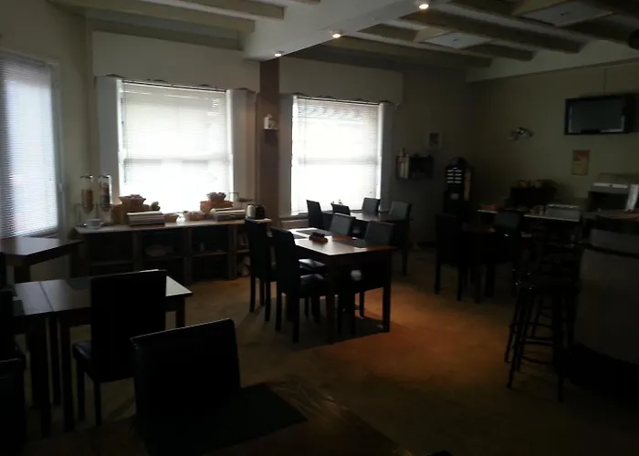 Hotel Pacific