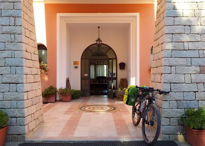 Pausania Inn