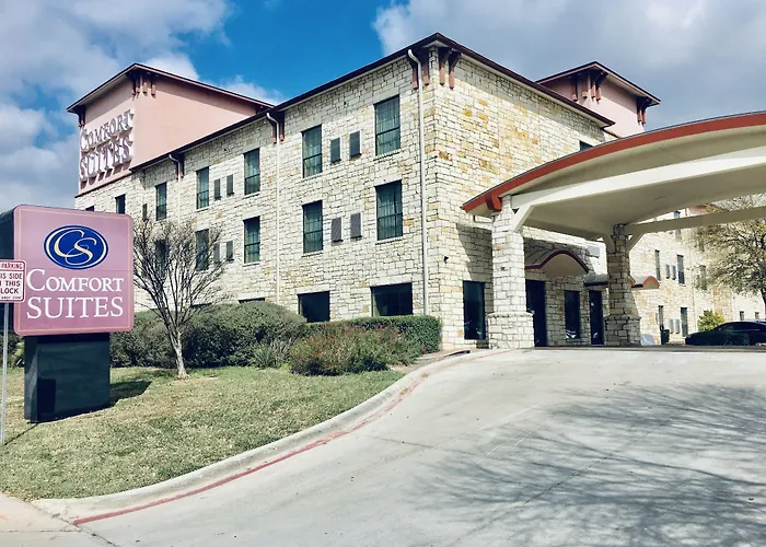 Comfort Suites San Antonio Near Seaworld