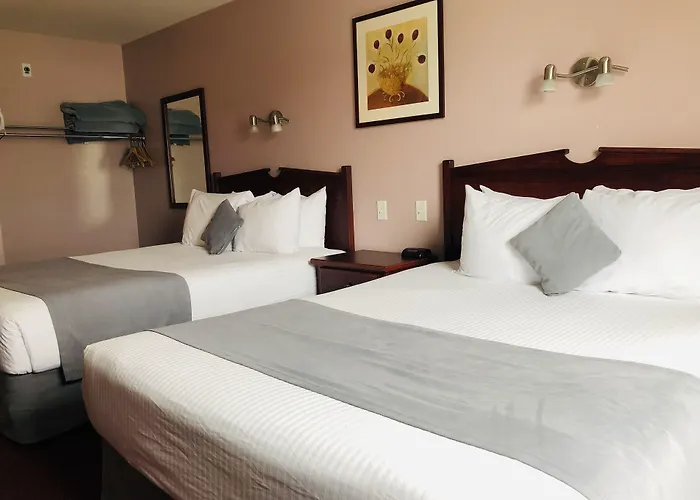 Super 8 By Wyndham Lake Country/Winfield Area Airport North